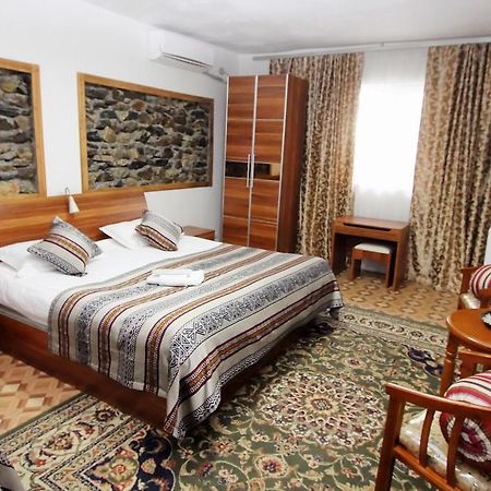 Lal Hotel Khorog Dış mekan fotoğraf
