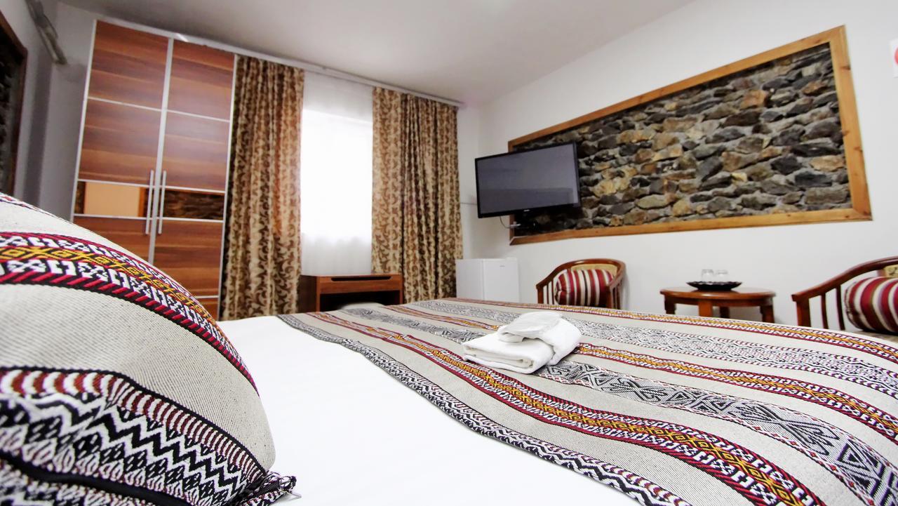 Lal Hotel Khorog Dış mekan fotoğraf